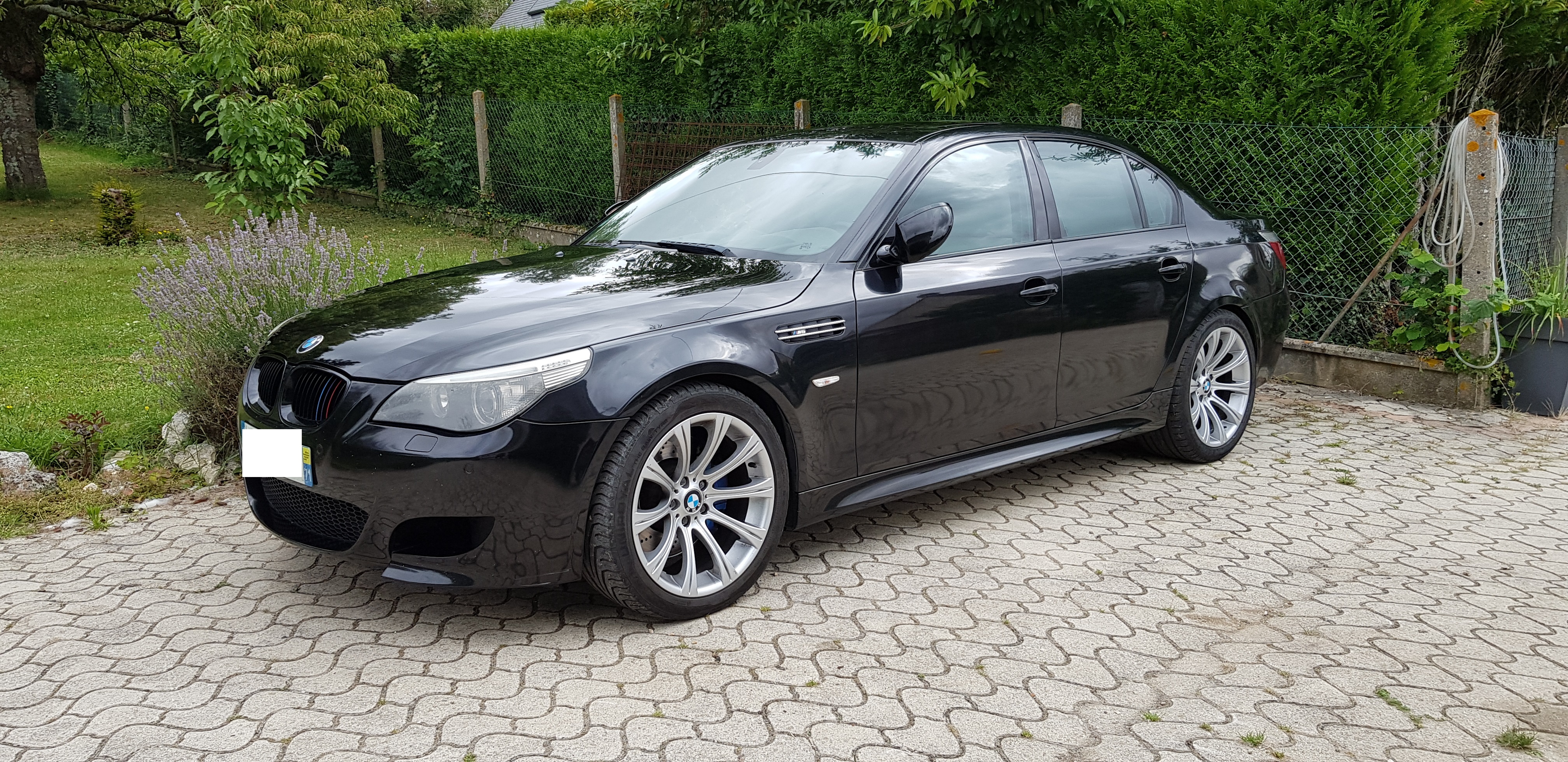 BMW M5 E60